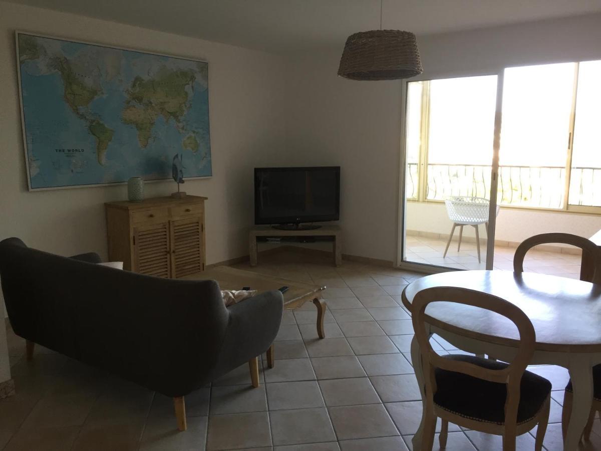 Vacances idéales limite Sanary sur mer !! logement partagé shared apartment Ollioules Extérieur photo